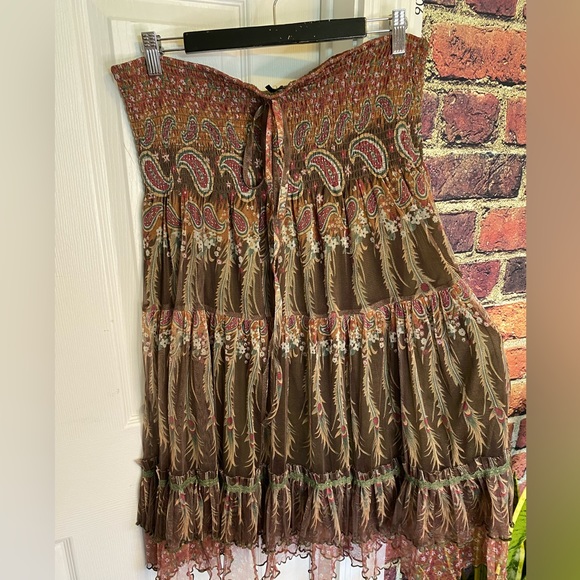 Lapis Dresses & Skirts - Lapis Bohemian Gypsy Flowy Floral Paisley Midi Skirt Size L